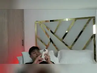 Xlovecam Best live sex cam show of DevinHunter