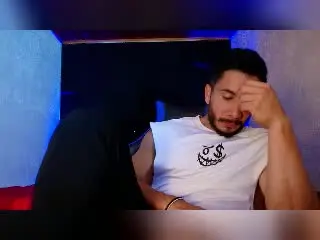 Xlovecam Watch Live Sex Cams of ZaneMaverick