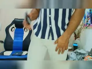 Xlovecam Live Porn of TitanMax