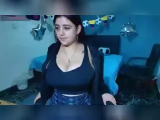 Xlovecam Nude Webcam of JazminYRyan
