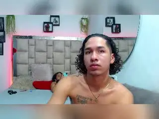 Xlovecam Watch Live Sex Cams of MollyXDamiam